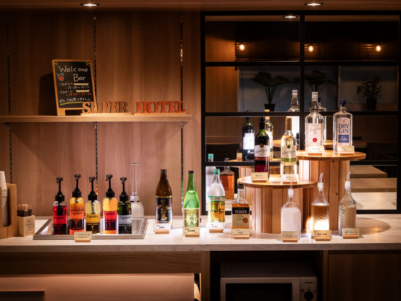 スーパーホテル東京・大塚の自分好みにたのしめるウェルカムバー