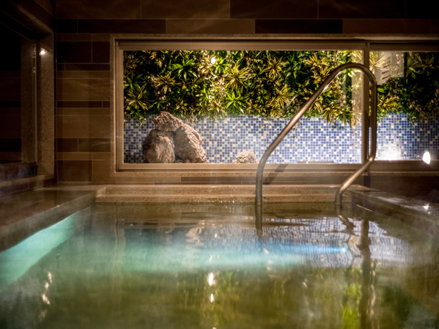 スーパーホテル山梨・南アルプスの疲れをいやす天然温泉「御柱の湯」