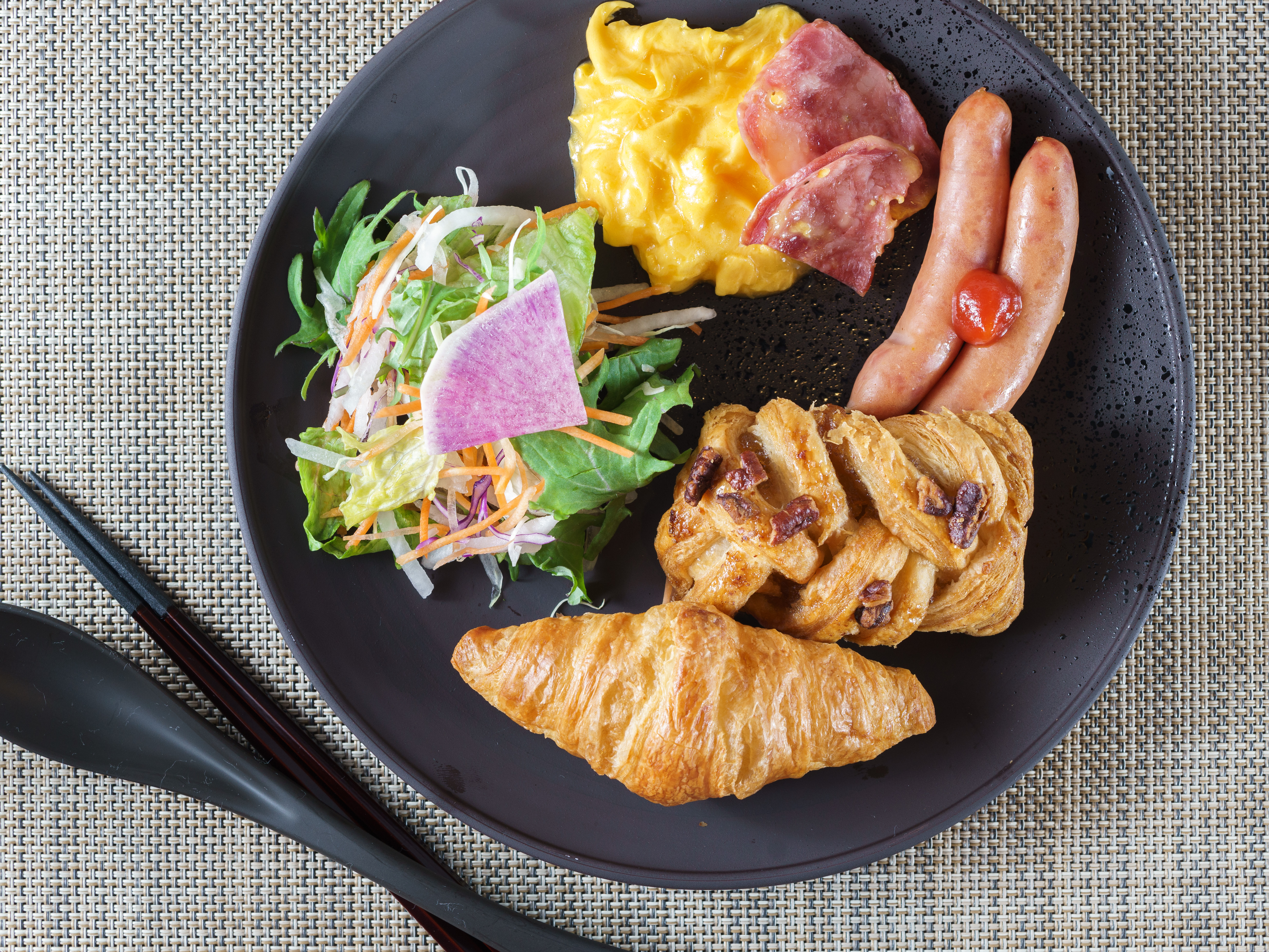 長崎・諫早天然温泉の身体が喜ぶ朝食ビュッフェ