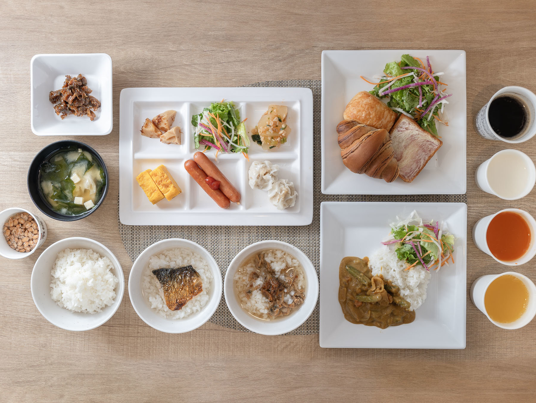 スーパーホテル桑名駅前の無料の健康朝食ビュッフェ