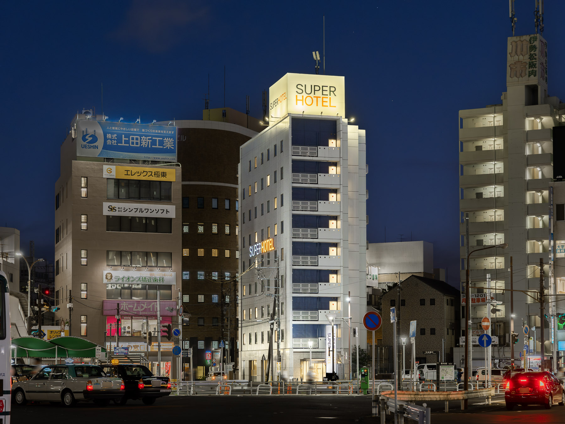 スーパーホテル四日市駅前1